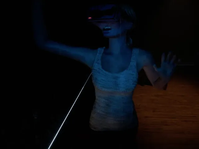 Clark: Hoova VR