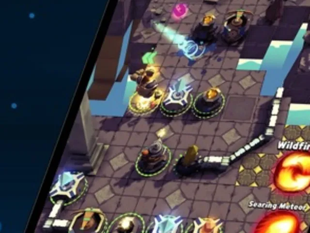 Maze Defenders