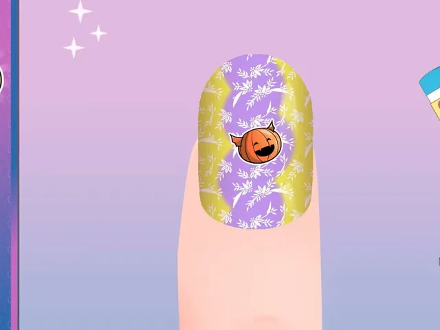 Vampirina's Nails