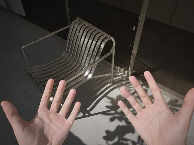VR Houses: Glass Apartment